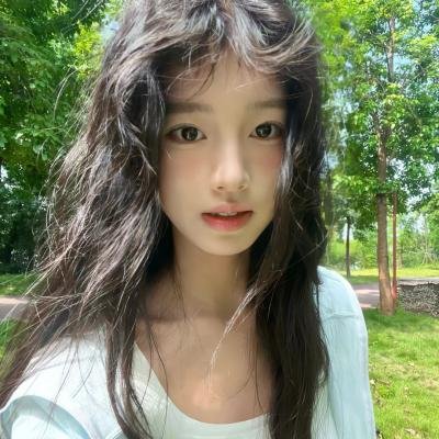 只在那里发光